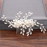 Elegant Simulated Pearl and Crystal Hair Comb