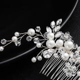 Pretty Simulated Pearl and Crystal Spray Hair Comb